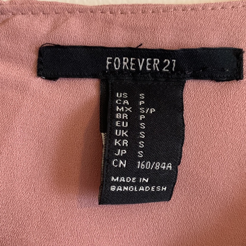 Forever 21 Short Sleeve Blouse - Picture 3 of 3